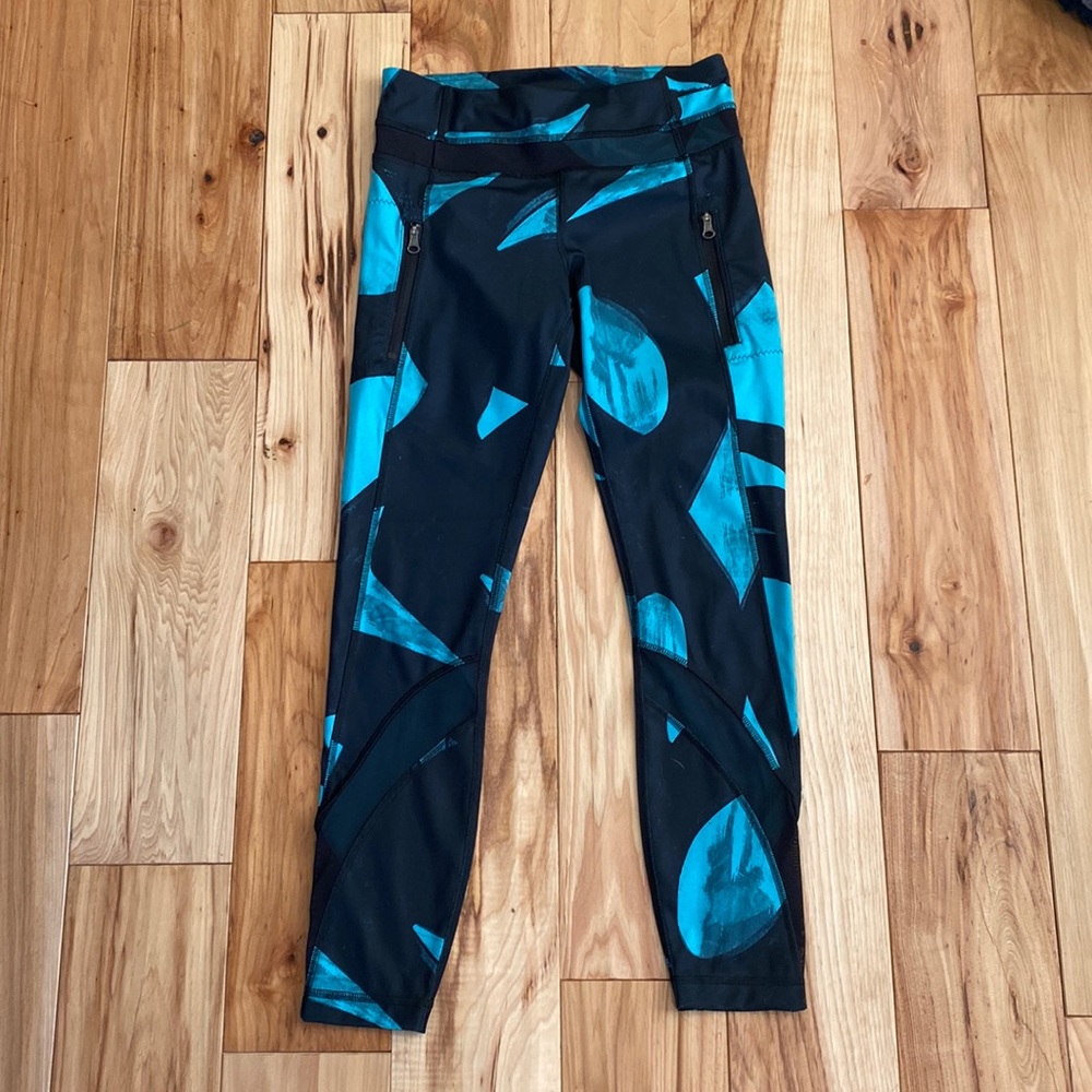 Lululemon sz 4 excellent condition